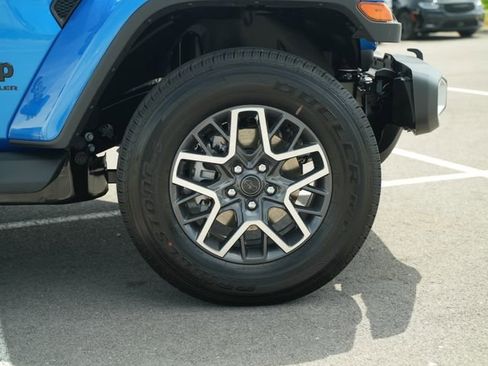 New 2026 Jeep Wrangler Unlimited Sahara AWD/4WD image 44