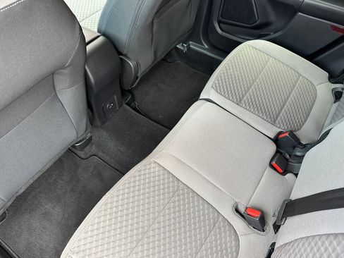 Used 2022 Ford Escape SE image 9