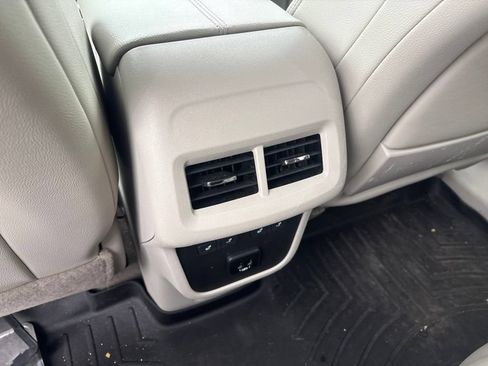 Used 2018 GMC Terrain Denali w/ Advanced Safety Package AWD/4WD image 12