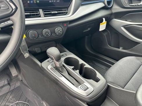 New 2026 Chevrolet Trax LS w/ LS Convenience Package FWD image 24