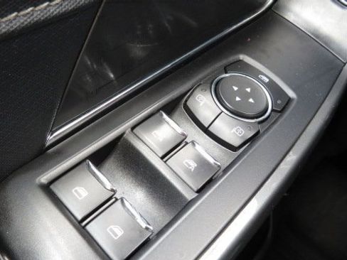 Certified 2022 Ford F150 XLT w/ Equipment Group 302A High image 25