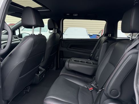 Used 2023 Honda Odyssey Sport image 22