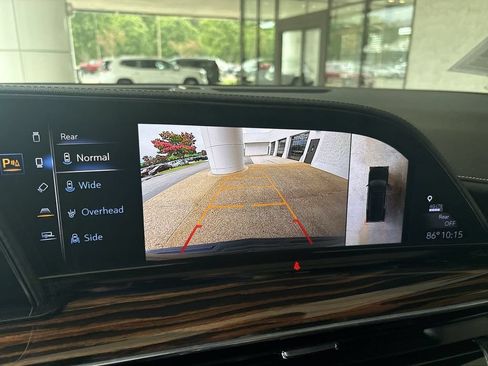 Certified 2022 Cadillac Escalade Premium Luxury AWD/4WD image 15