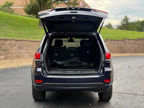 Used 2018 Jeep Grand Cherokee Limited AWD/4WD image 4