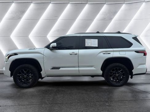 Used 2026 Toyota Sequoia Platinum image 4