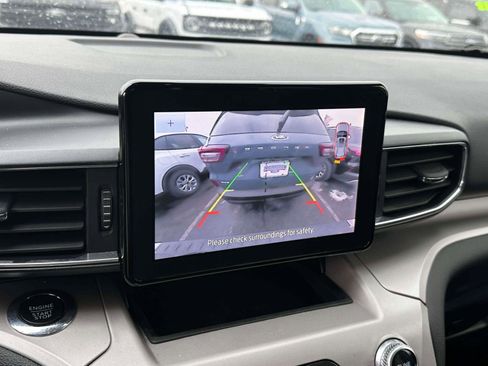 Used 2023 Ford Explorer XLT w/ Equipment Group 202A image 28