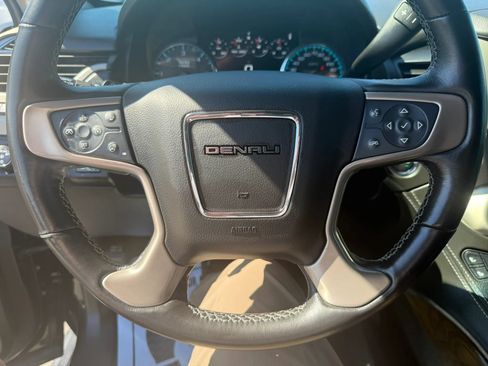 Used 2019 GMC Yukon Denali w/ Denali Ultimate Package AWD/4WD image 13