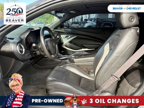 Used 2016 Chevrolet Camaro SS RWD image 10
