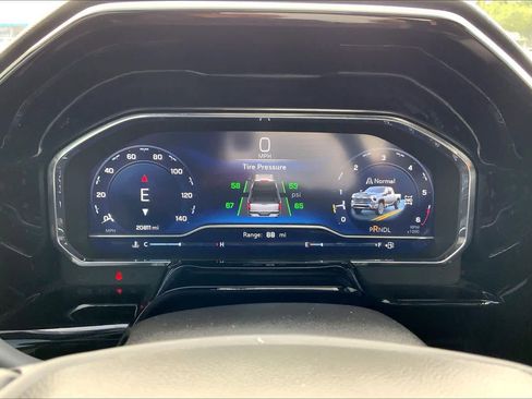 Used 2025 Chevrolet Silverado 2500 LT w/ Texas Edition image 49