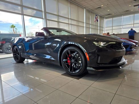 Used 2024 Chevrolet Camaro LT RWD image 1