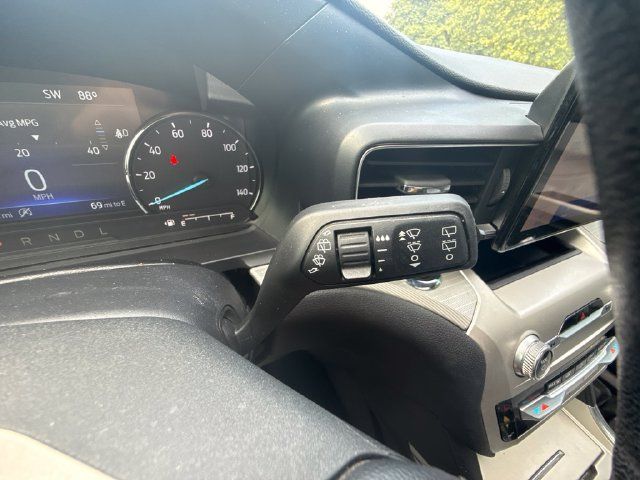 Used 2021 Ford Explorer XLT w/ Equipment Group 202A AWD/4WD image 29