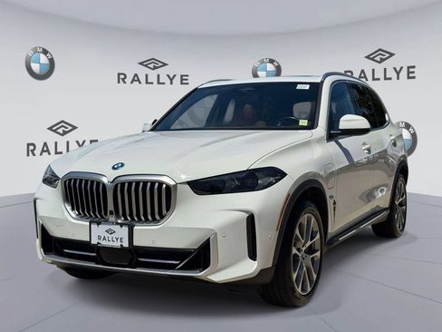 Certified 2024 BMW X5 xDrive50e AWD/4WD image 3
