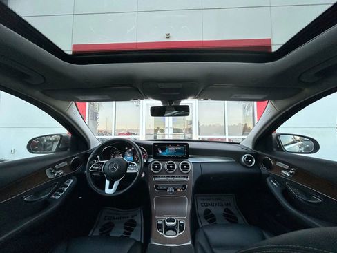 Used 2019 Mercedes-Benz C 300 4MATIC Sedan image 9