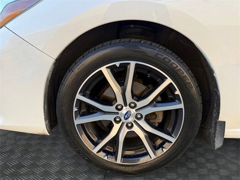 Used 2018 Subaru Impreza 2.0i Limited image 9