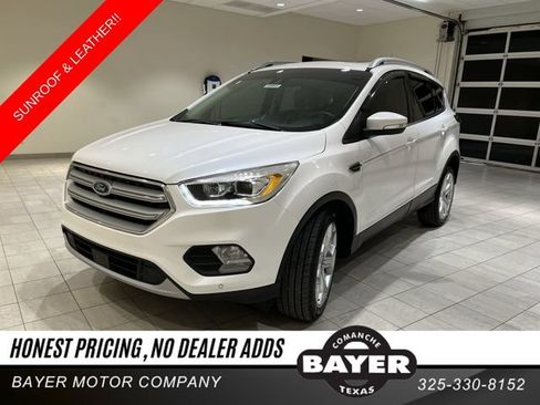 Used 2019 Ford Escape Titanium FWD image 1