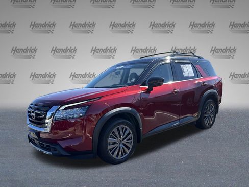 Used 2023 Nissan Pathfinder SL w/ SL Premium Package image 5