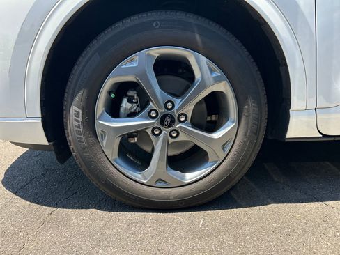 Used 2023 Ford Escape ST-Line w/ Tech Pack #1 AWD/4WD image 25