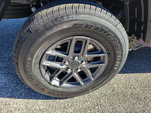 New 2026 Jeep Gladiator Sport image 6