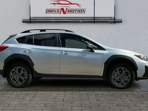 Used 2021 Subaru Crosstrek 2.5i Sport w/ Moonroof Package image 3