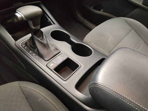 Used 2020 Kia Sorento LX image 26