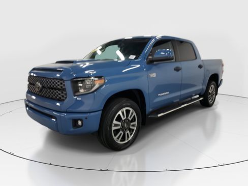 Used 2020 Toyota Tundra SR5 image 3