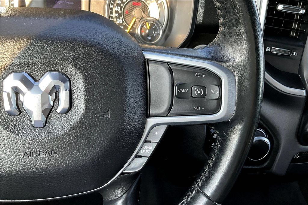 Used 2022 RAM 1500 Big Horn AWD/4WD image 13