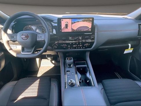 New 2026 Nissan Pathfinder Rock Creek w/ Rock Creek Premium Package AWD/4WD image 5