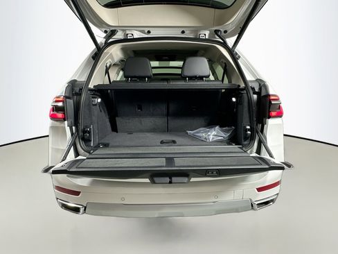 New 2026 BMW X7 xDrive40i image 27