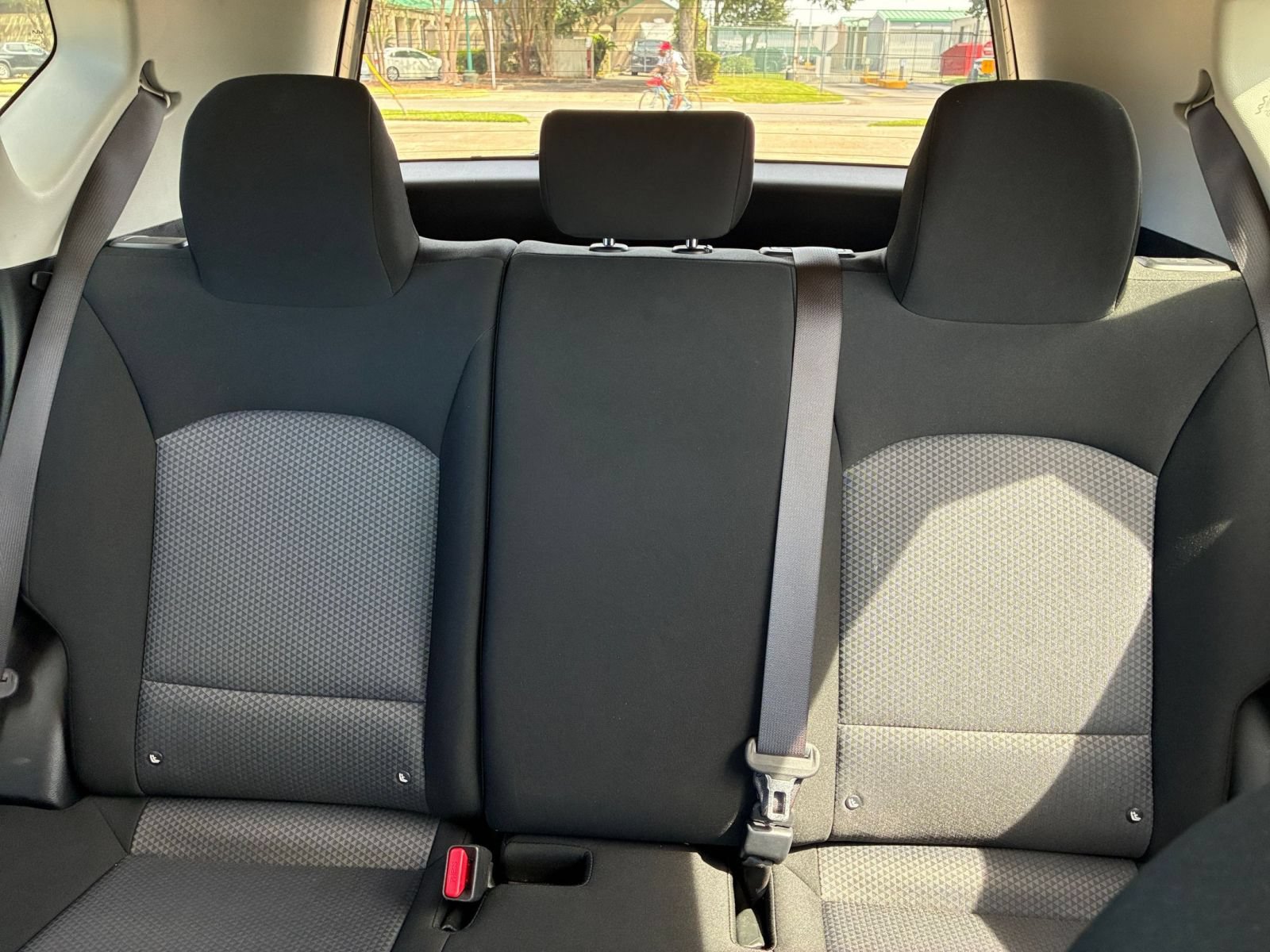 Used 2025 Kia Soul LX w/ LX Technology Package FWD image 35