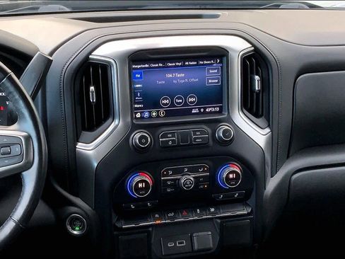 Used 2021 Chevrolet Silverado 1500 RST image 6