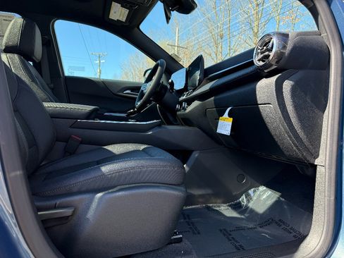 New 2026 Chevrolet Equinox LT w/ Convenience Package II image 28