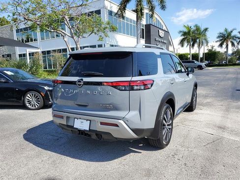 Used 2022 Nissan Pathfinder Platinum w/ Cargo Package AWD/4WD image 35
