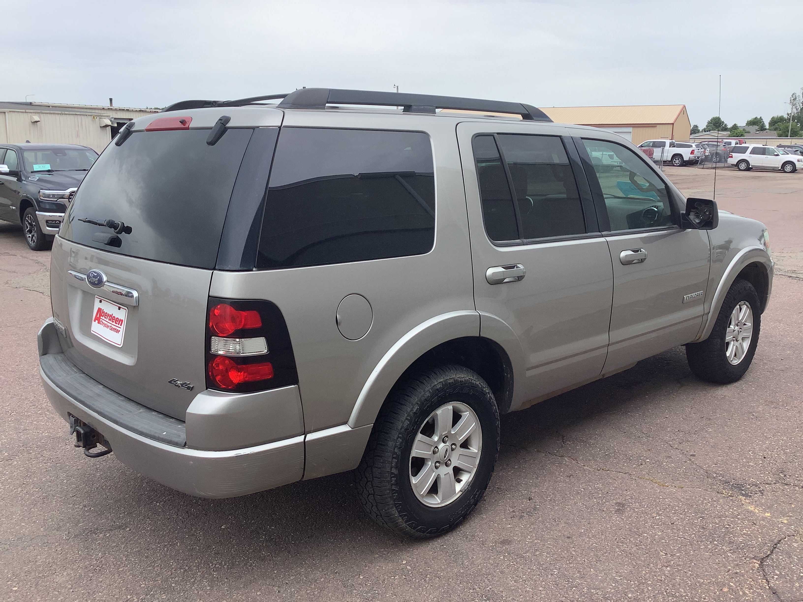 Used 2008 Ford Explorer XLT AWD/4WD image 4