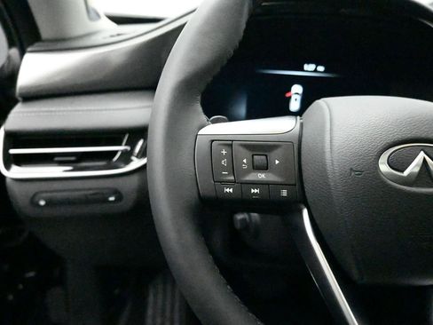 Certified 2025 INFINITI QX60 Luxe image 11