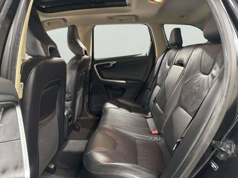 Used 2013 Volvo XC60 3.2 image 16