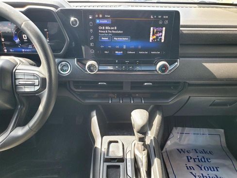 Used 2023 Chevrolet Colorado W/T RWD image 10