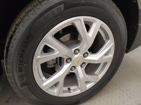 Used 2020 Chevrolet Equinox LT FWD image 31