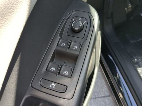 New 2026 Volkswagen Taos S image 16