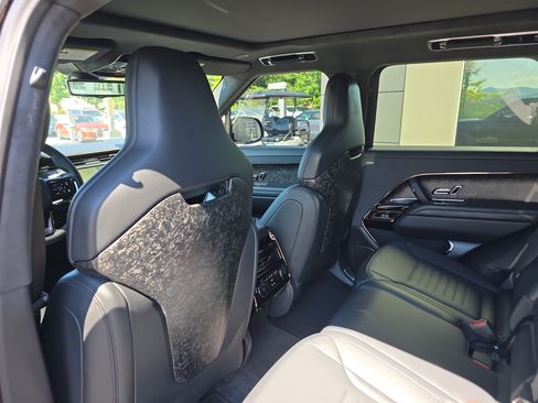 Certified 2026 Land Rover Range Rover Sport SV AWD/4WD image 15