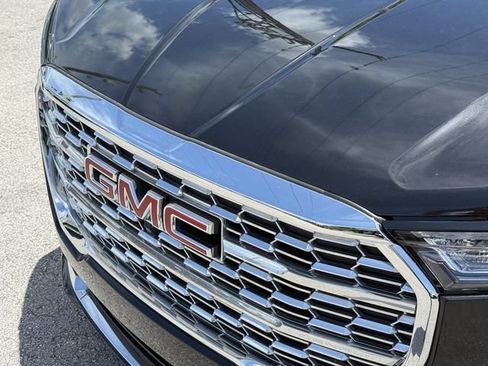 Used 2024 GMC Terrain Denali w/ Black Diamond Edition AWD/4WD image 7