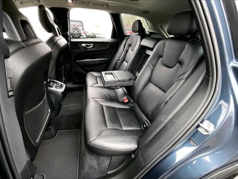 Used 2018 Volvo XC60 T6 Inscription w/ Convenience Package image 22
