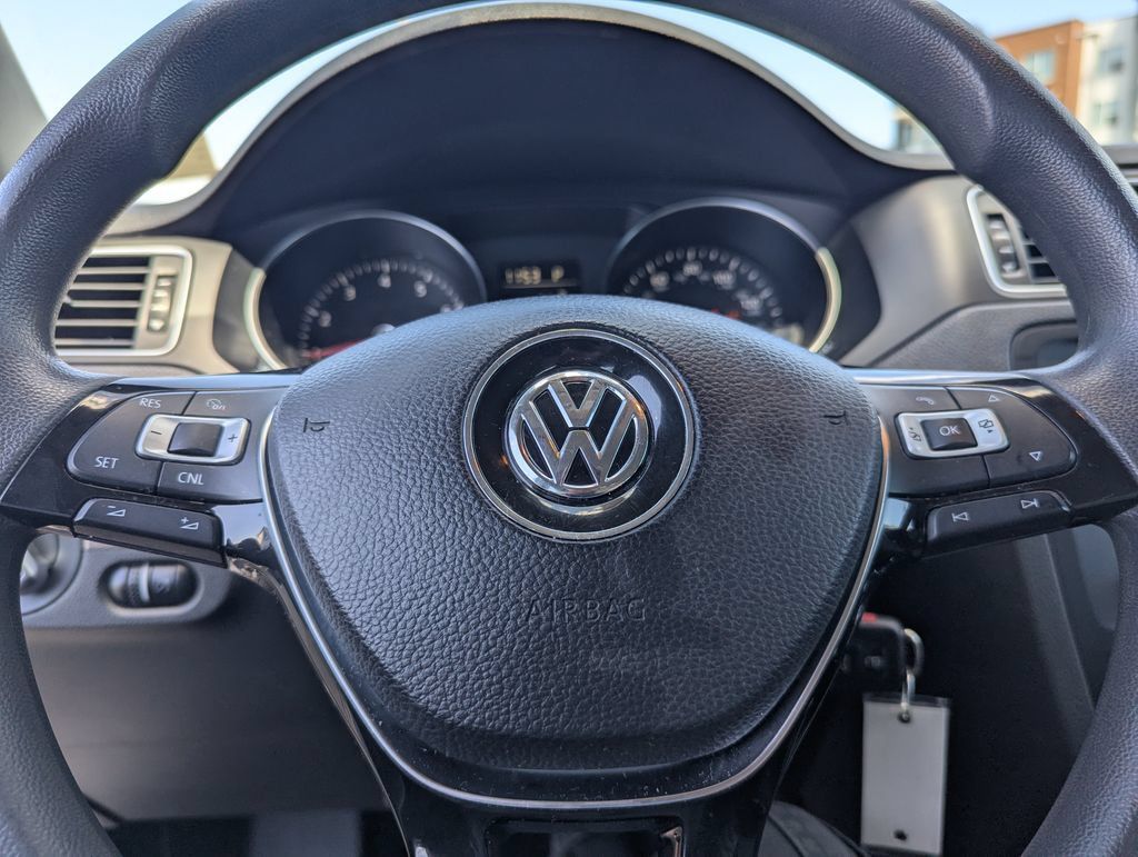 Used 2017 Volkswagen Jetta S FWD image 19