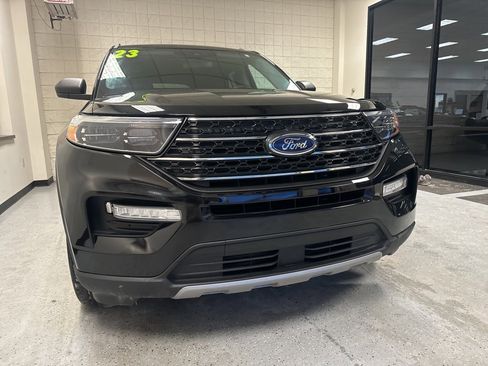 Certified 2023 Ford Explorer XLT w/ Equipment Group 202A image 33