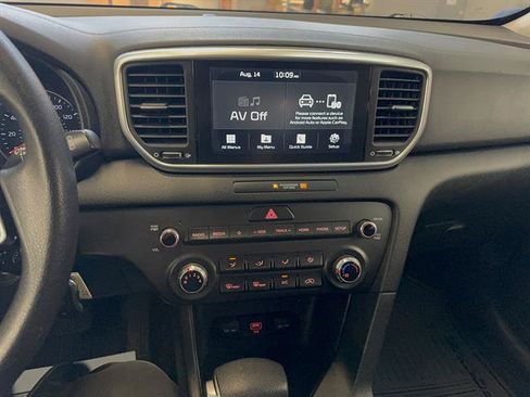 Used 2020 Kia Sportage LX AWD/4WD image 12