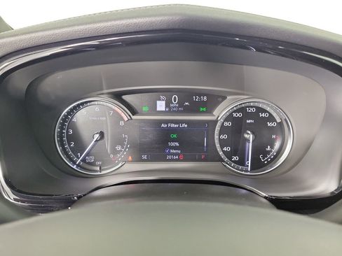 Used 2025 Cadillac XT6 Premium Luxury FWD image 24
