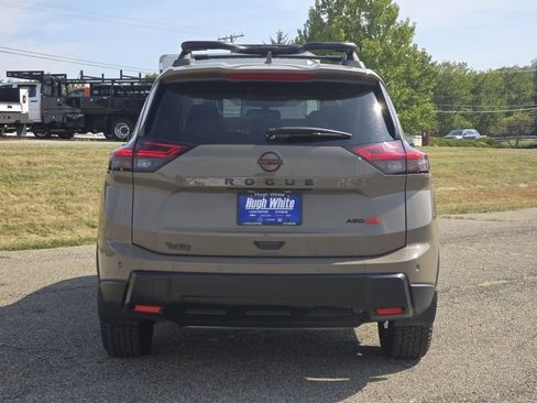 Used 2025 Nissan Rogue SV w/ Rock Creek Premium Package image 13