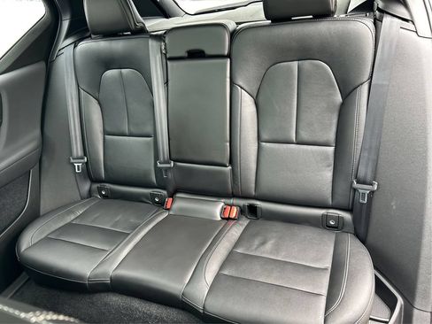 Used 2020 Volvo XC40 T5 Momentum w/ Protection Package Premier AWD/4WD image 15
