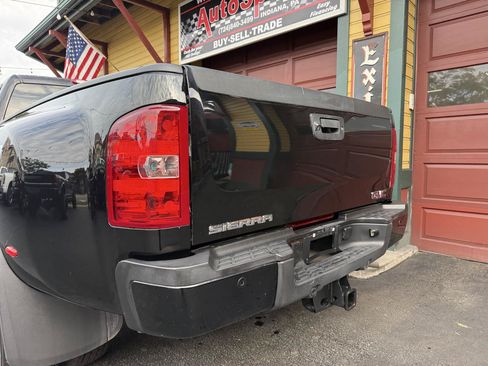 Used 2012 GMC Sierra 3500 Denali AWD/4WD image 8