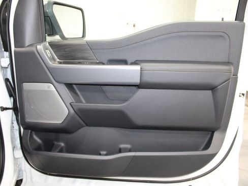 New 2025 Ford F150 Lariat w/ Equipment Group 502A High image 42