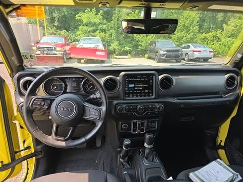 Used 2022 Jeep Wrangler Unlimited Sport AWD/4WD image 12